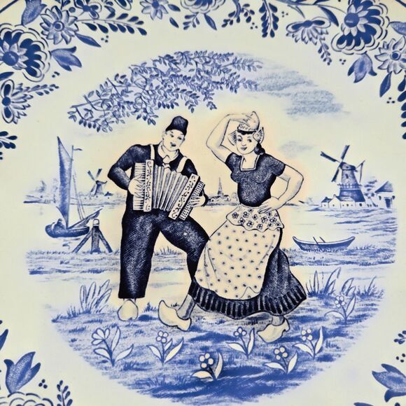 Delfts Royal Sphinx by Boch - Belgium - Delft Blue 8-Inch Round Dutch Wall Plate - Picture 6 of 11